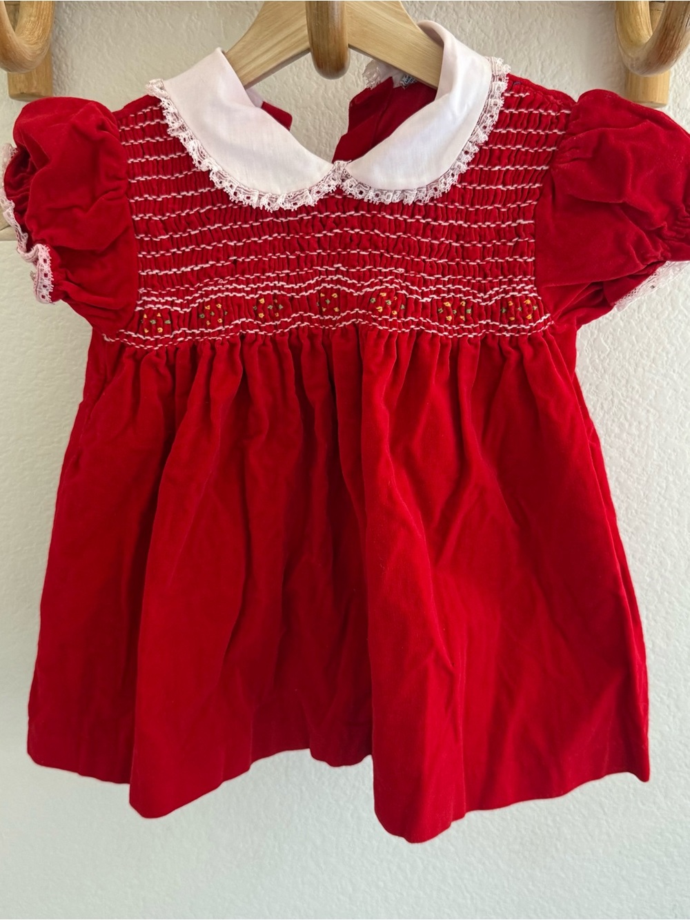 70s 80s Smocked Dress Red Velvet Peter Pan collar puff sleeve cottagecore retro